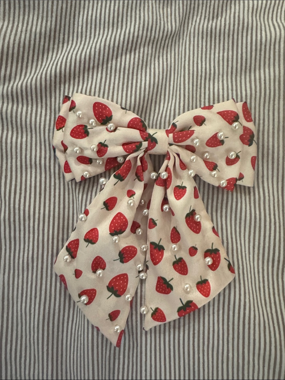 Strawberry Print Bow Hair Clip with Pearls - Pink